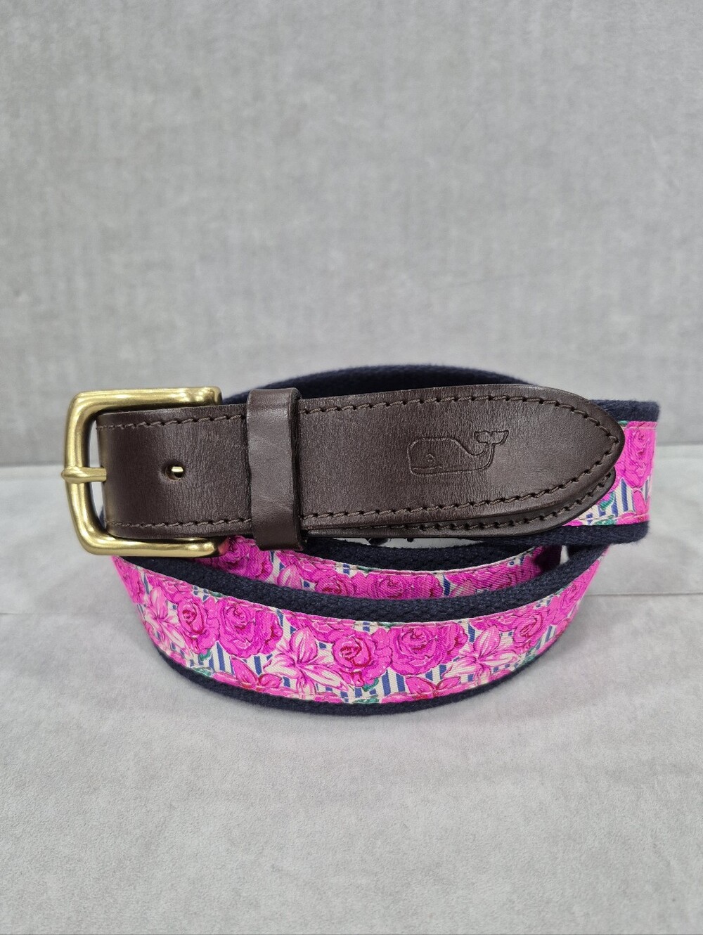 Vineyard Vines belt men's 44 pink floral 143rd Kentucky Derby brass buckle